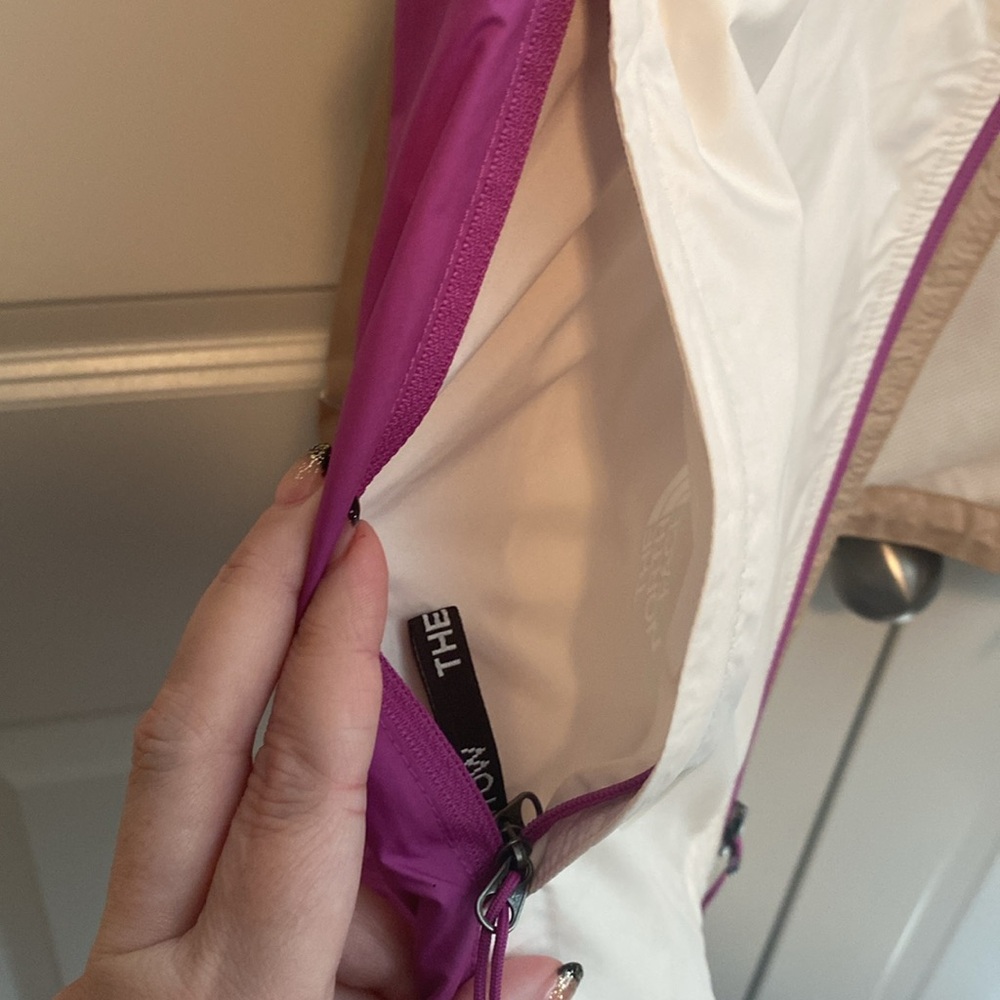 North Face Plus Size Jacket - Picture 7 of 9